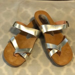 Silver Yokono sandals size 8
